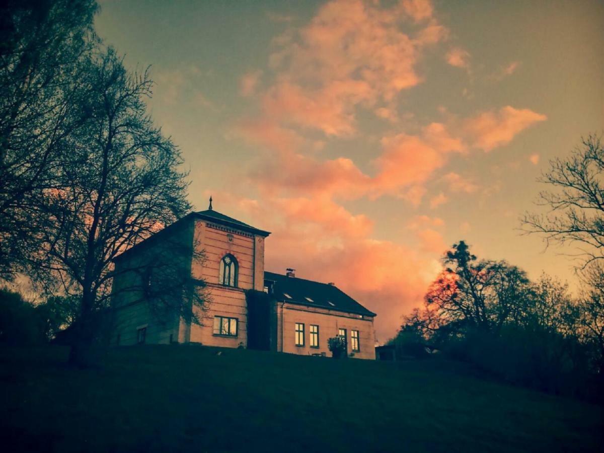 Historisches Gebaeude " Rentmeisteramt" Basedow Basedow  Екстериор снимка